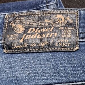 Diesel Industry Safado-R   Regular Slim Straight Distressed Denim Jeans  W29 L32